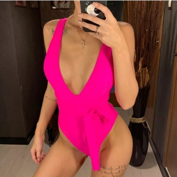 New Sexy Pink Multi Wrap One piece Swimsuit Size S - Picture 3 of 6